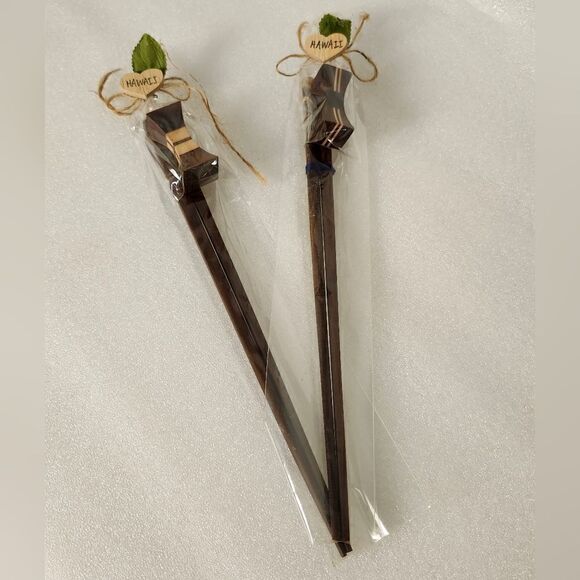 Pair of Wooden Chopsticks with Stand Hawaii Wedding Gift Foodie Sushi Asian Rice - Picture 3 of 5